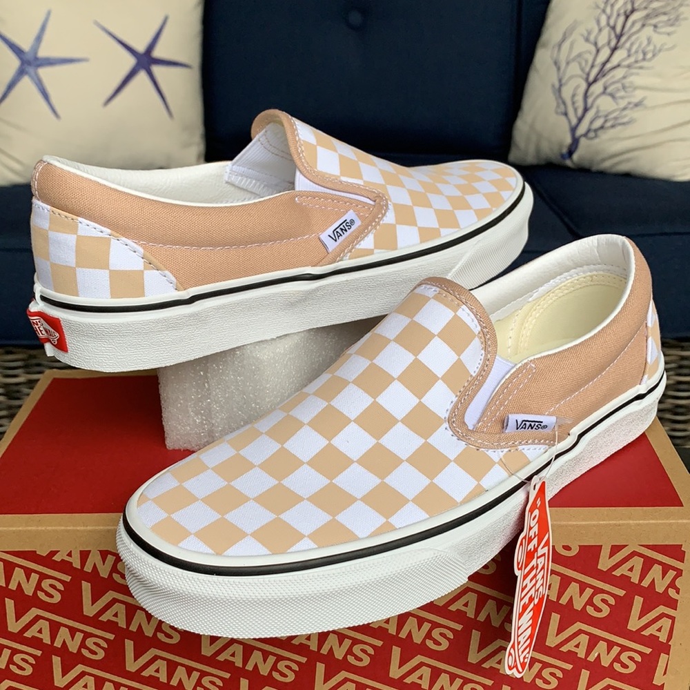 Vans Men’s Classic Slip-On (Checkerboard) Frappe/True Whit
VN0A38F7QC0
sneakers - Picture 9 of 16